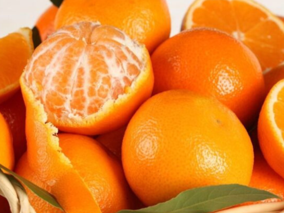 Nên ăn bao nhiêu quả cam một ngày?